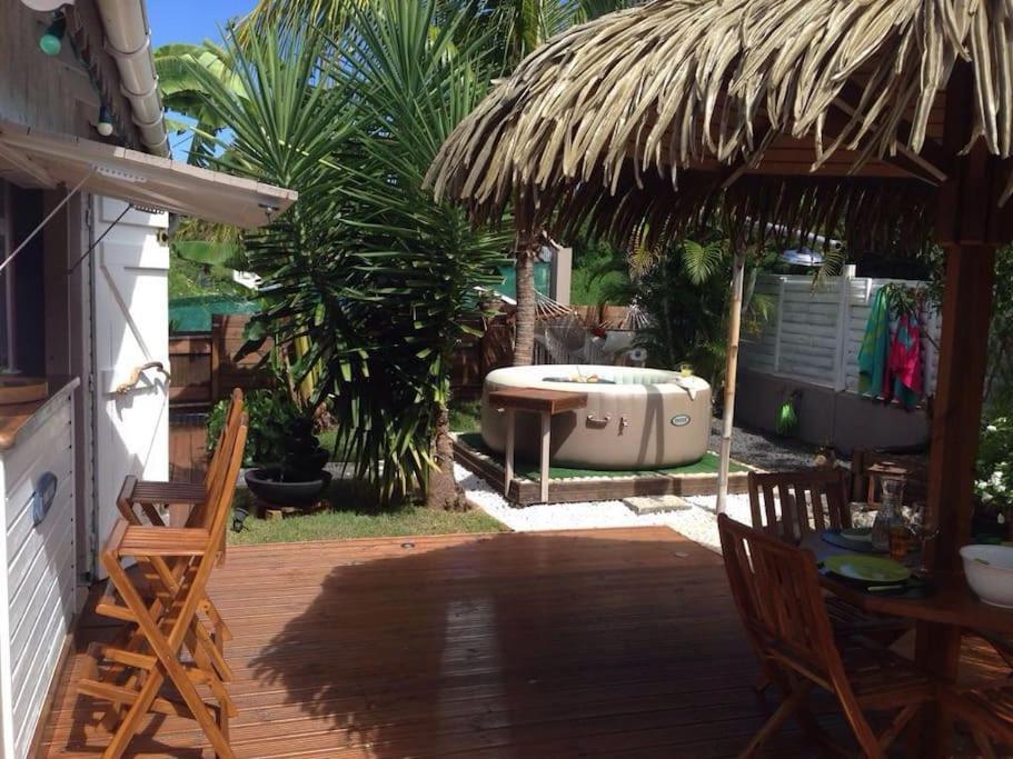 Charmant Bungalow Un P'Tit Coin De Paradis サン・フランソワ エクステリア 写真