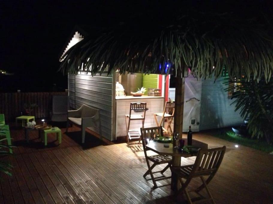 Charmant Bungalow Un P'Tit Coin De Paradis サン・フランソワ エクステリア 写真